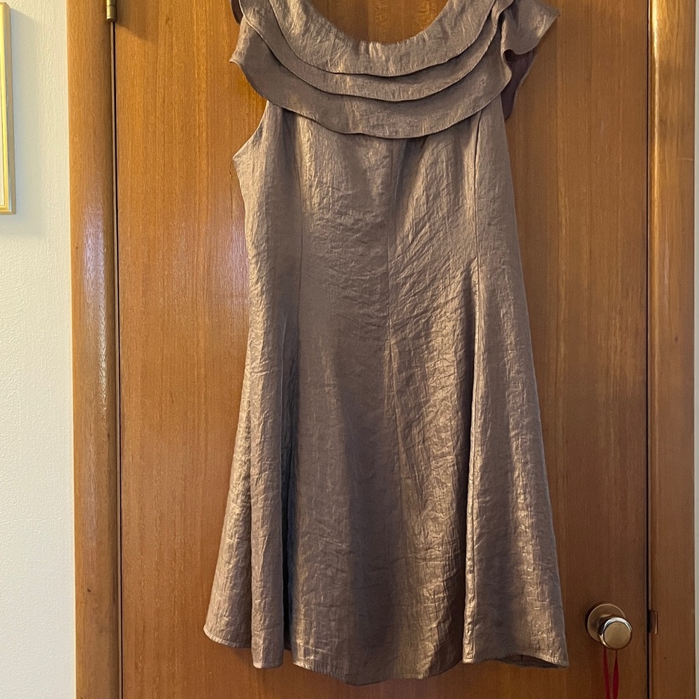 Robbie Bee Brown Layered Neck with floral accent: Midi Dress - Picture 8 of 8